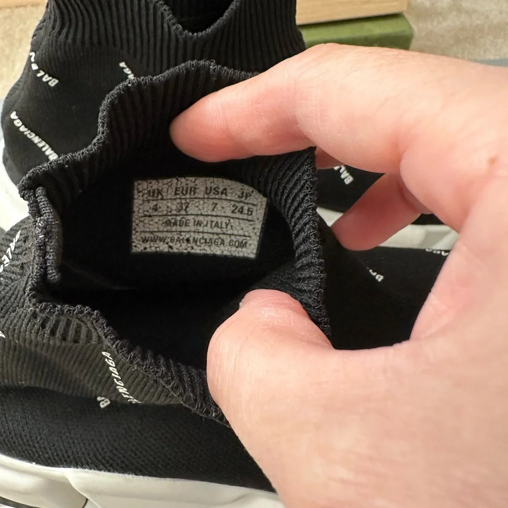 Used - Picture 3 of 9